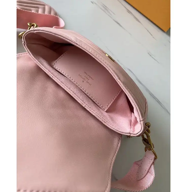 Bags LV 208B570105 0623